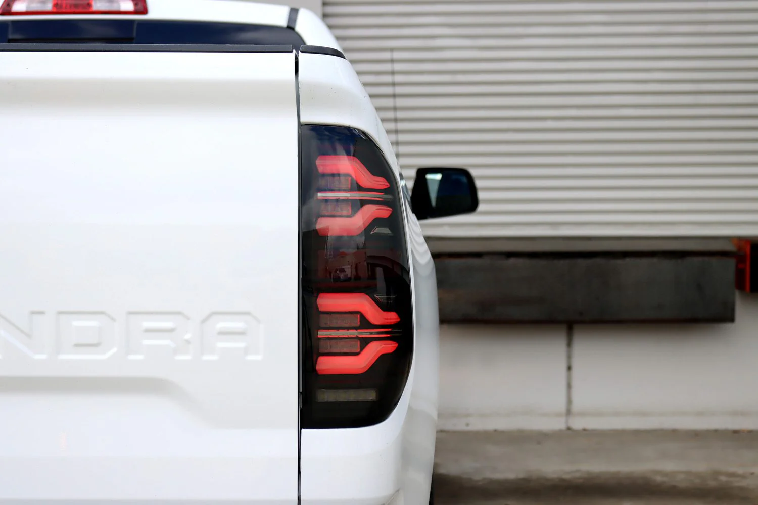 14-21 Toyota Tundra LUXX-Series LED Tail Lights Black-Red - Image 5