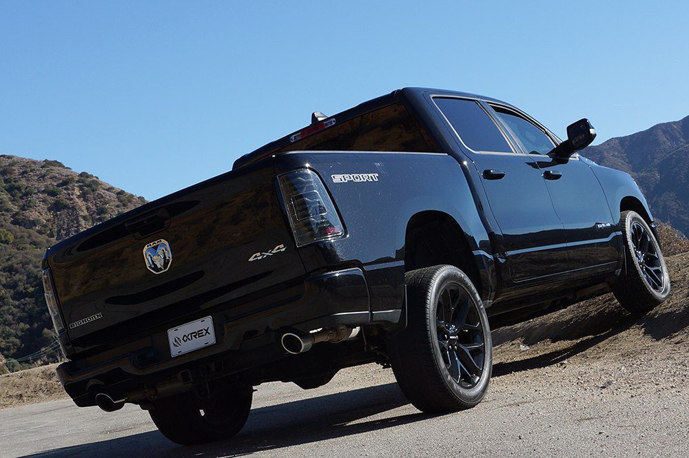 19-24 Ram 1500 LUXX-Series LED Tail Lights Black-Red - Image 3