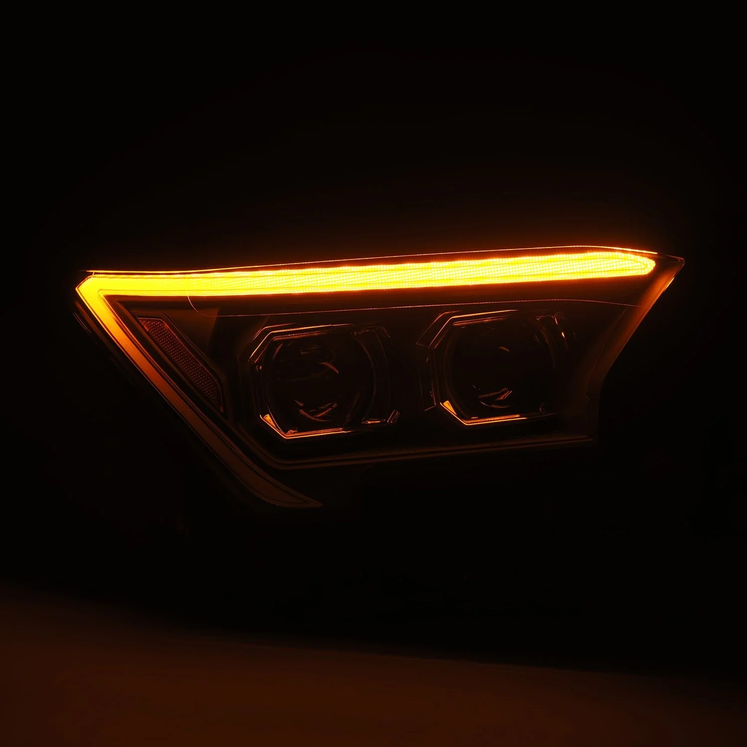 24-26 Toyota Tacoma / 25-26 4Runner LUXX-Series LED Projector Headlights Black - Image 3