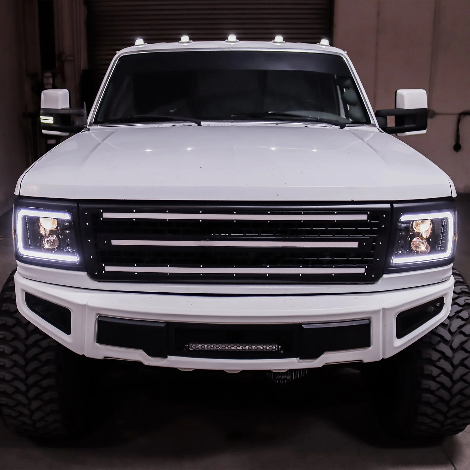 92-96 Ford F-Series/Bronco LUXX-Series LED Projector Headlights Alpha-Black - Image 3