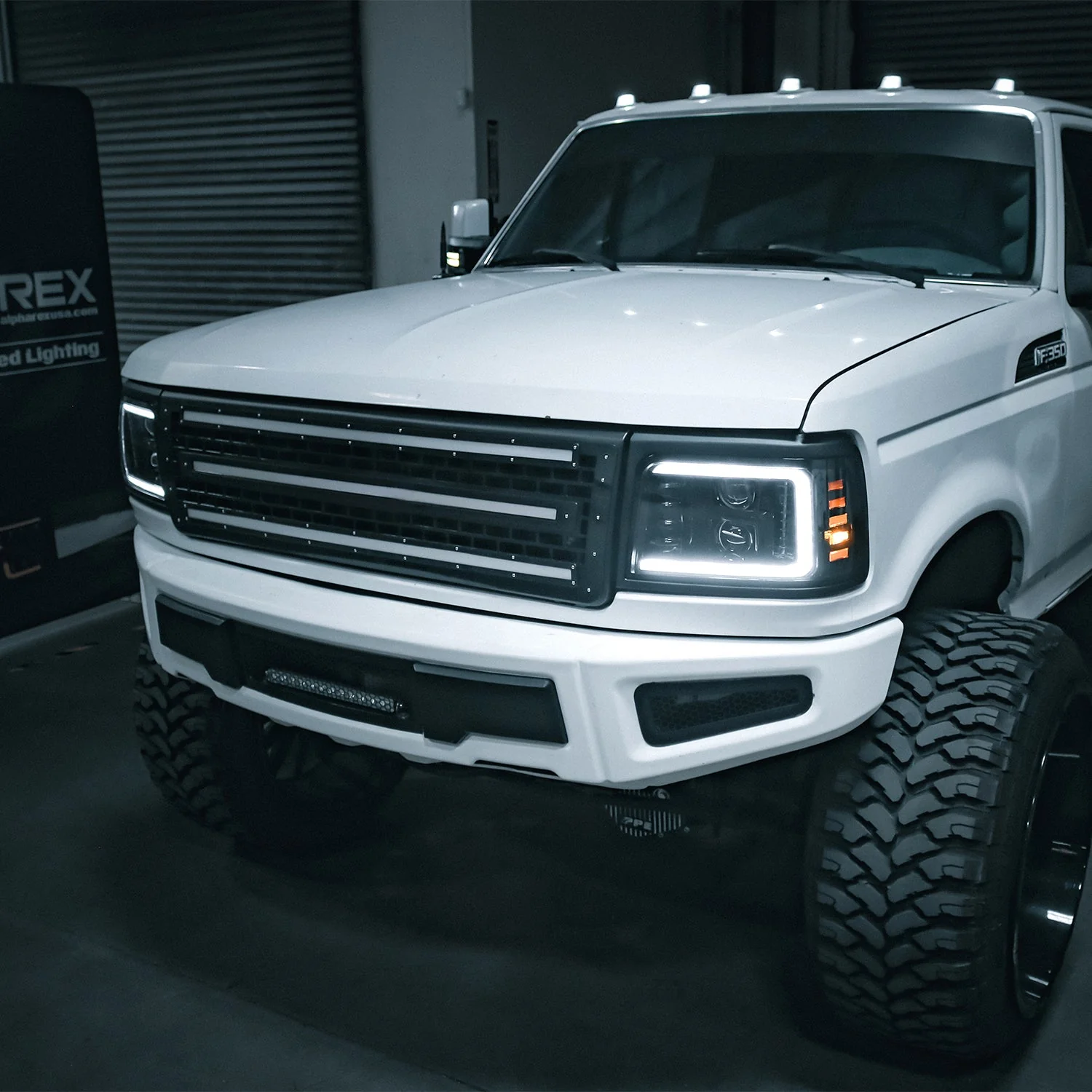 92-96 Ford F-Series/Bronco LUXX-Series LED Projector Headlights Alpha-Black - Image 8