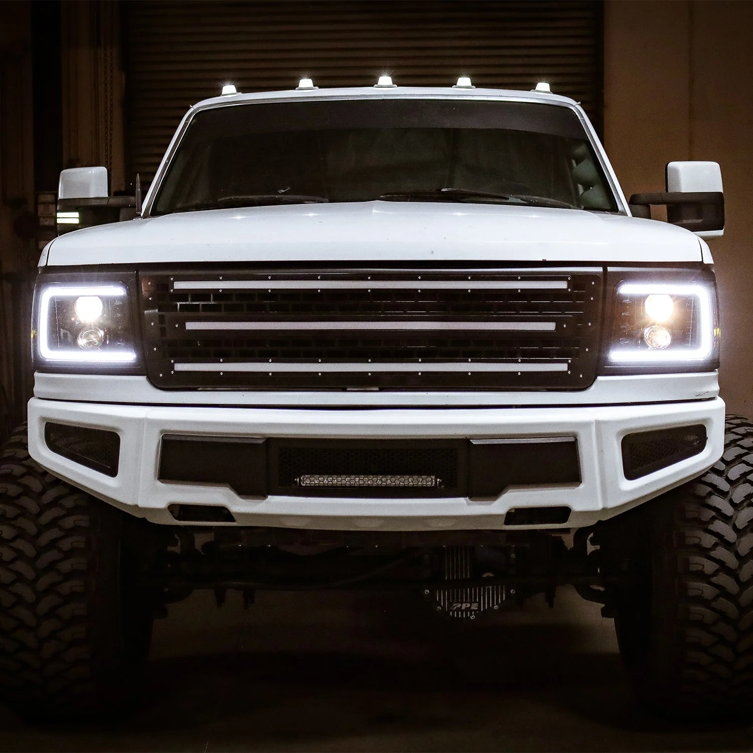 92-96 Ford F-Series/Bronco LUXX-Series LED Projector Headlights Alpha-Black - Image 9