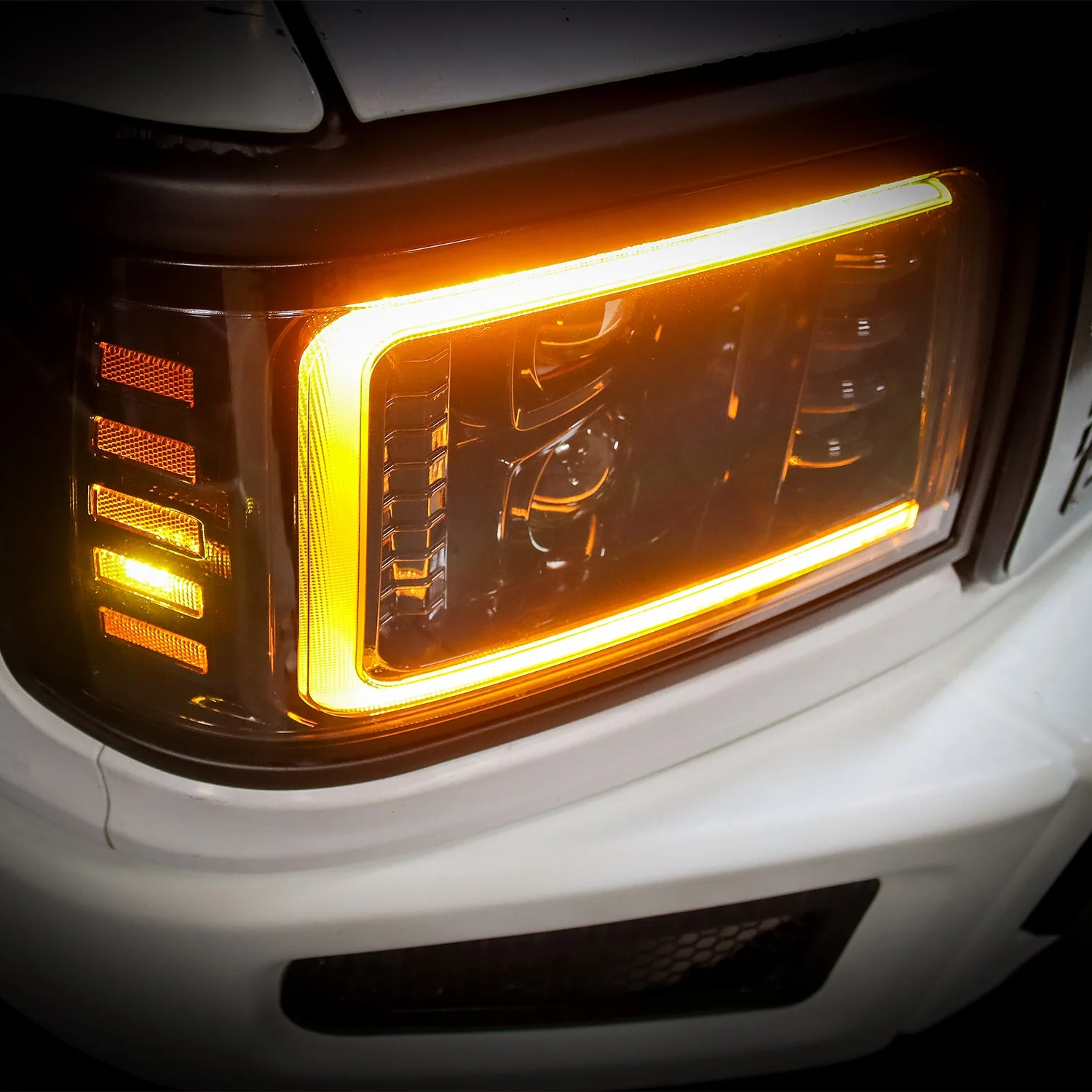 92-96 Ford F-Series/Bronco LUXX-Series LED Projector Headlights Alpha-Black - Image 6